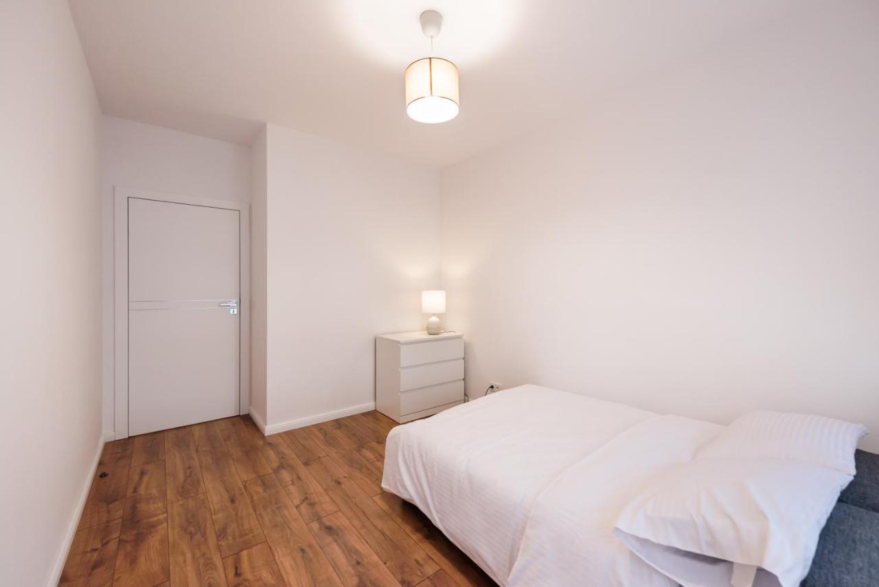 Saska Kepa Bright Apartament Варшава Екстериор снимка